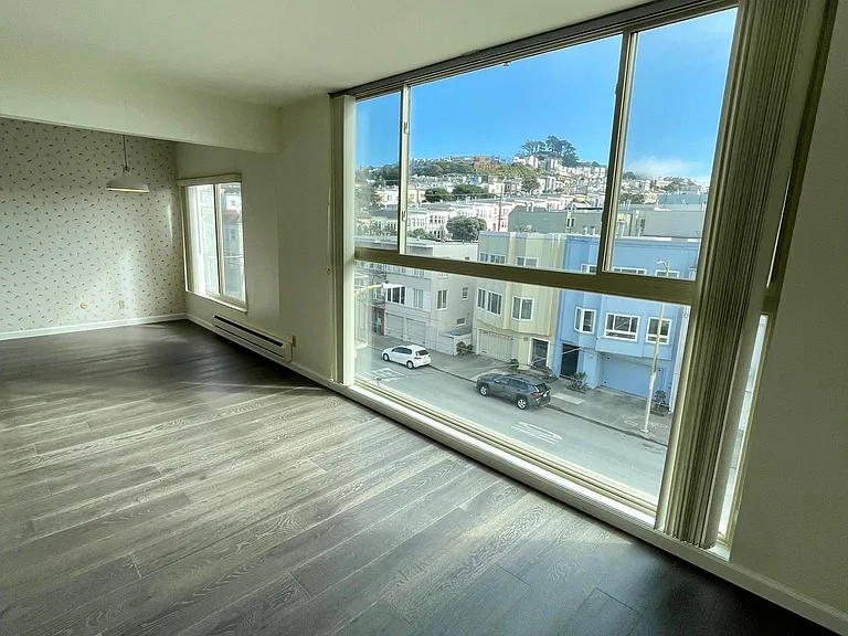 1336 Judah St #302 — Photo 3