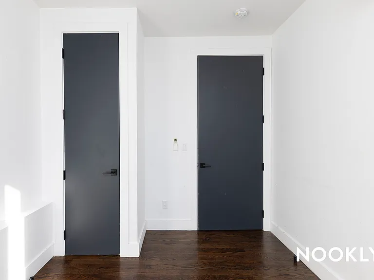 794 Rogers Ave #4D — Photo 7