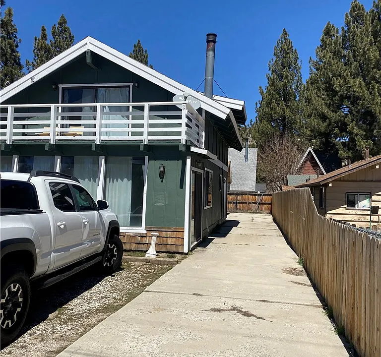 749 Elysian Blvd