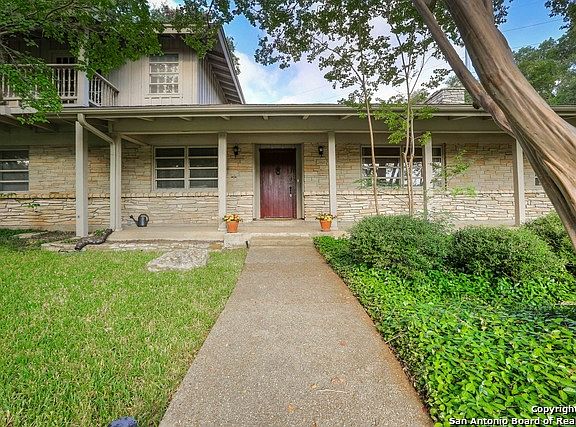 2nd image of 407 Edgevale Dr