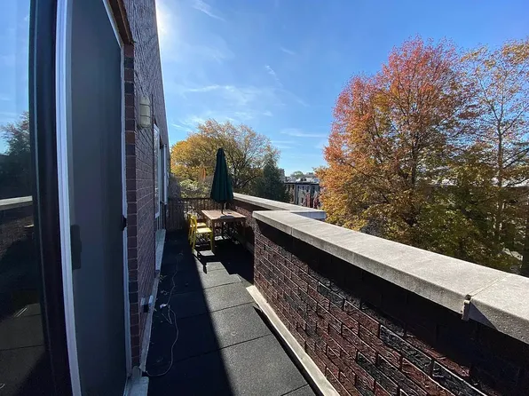 324 Grand Avenue image 3 of 11