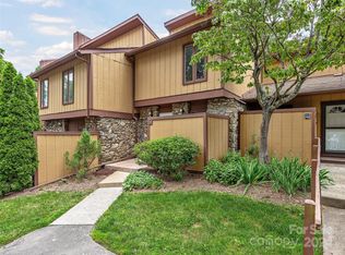 146 Colony Dr, Arden, NC 28704
