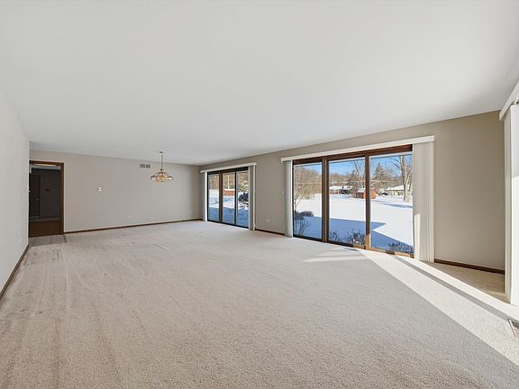 4th image of 2026 E Maple St