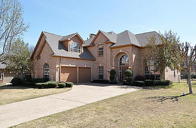 1st image of 739 Greenway Dr