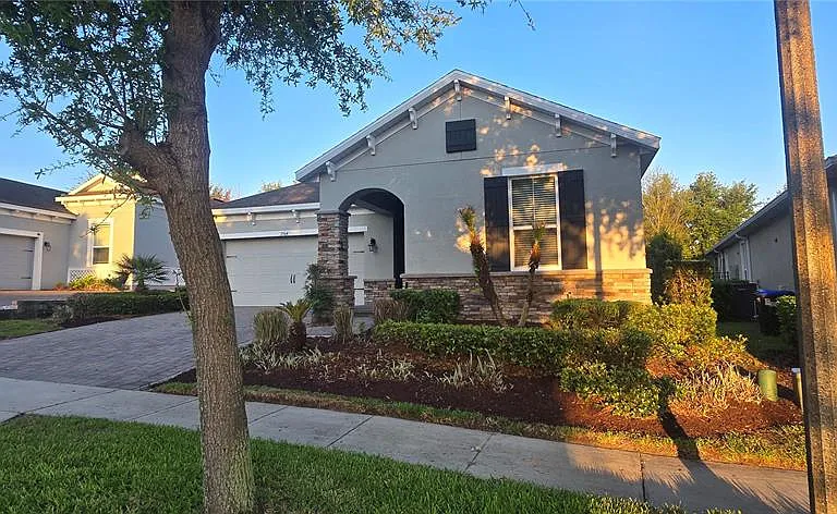 7564 Bishop Square Dr — Photo 2