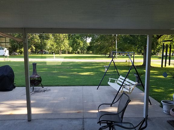 Patio - fully shaded 5-6pm
