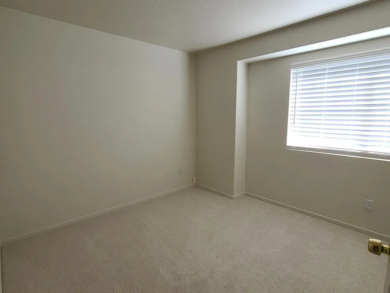 2211 Meteorite Ln — Photo 11