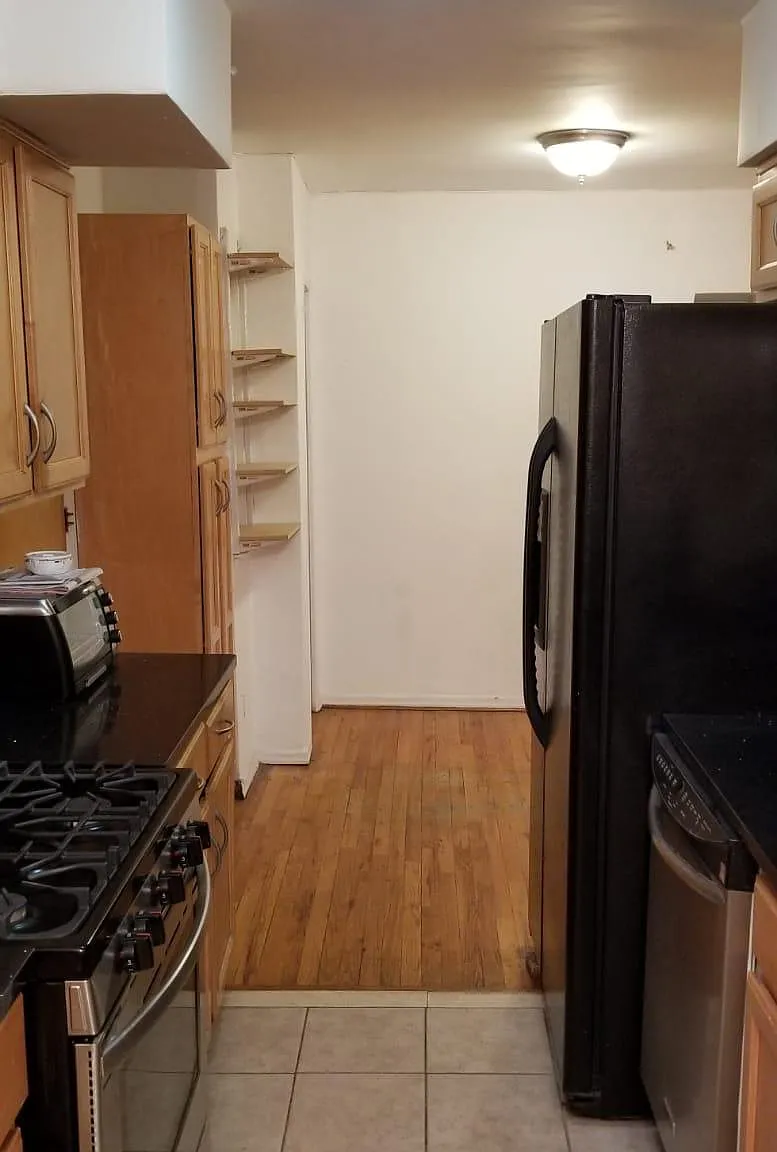 2 bed, 978 sqft, $2,800 — Photo 1