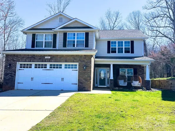 1814 Woods Ln, Denver, NC 28037