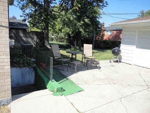 3rd image of 5208 Stony Creek Dr