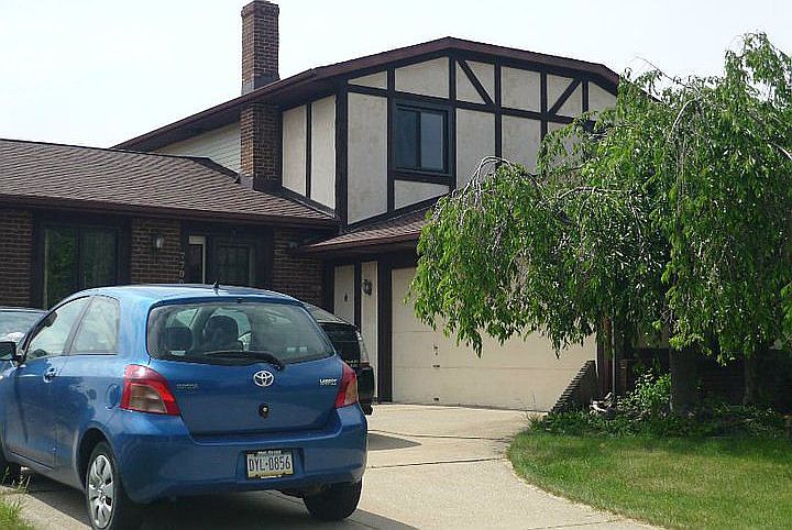 1st image of 7700 Plumwood Ln