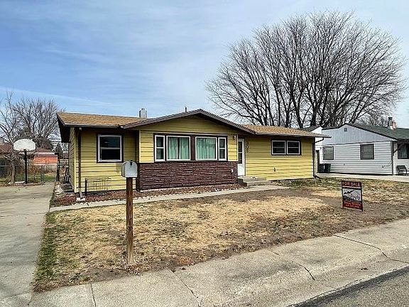 3rd image of 308 E 7th Ave