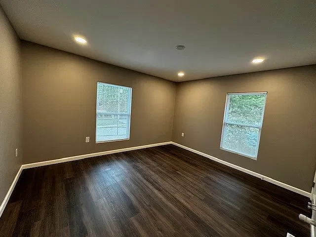 5 bed, 3.0 bath, $3,000 — Photo 4