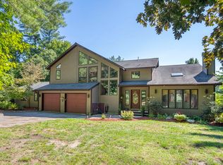 16 Suzanne Dr, Assonet, MA 02702