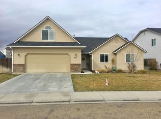 2611 Colfax Dr, Caldwell, ID 83607