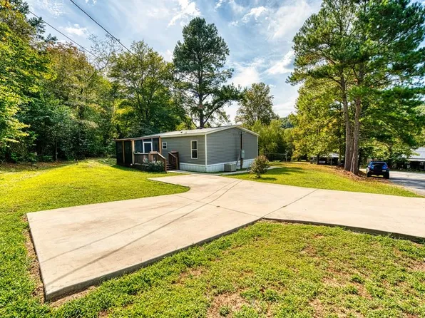 26 Kimberly Dr, Mc Caysville, GA 30555