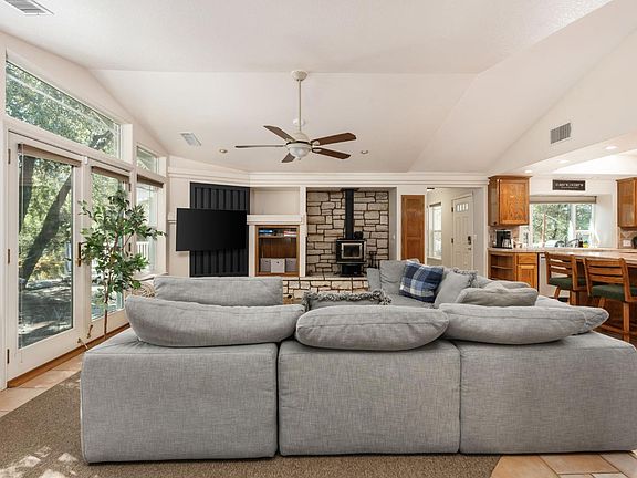 5th image of 6657 Deer Park Dr