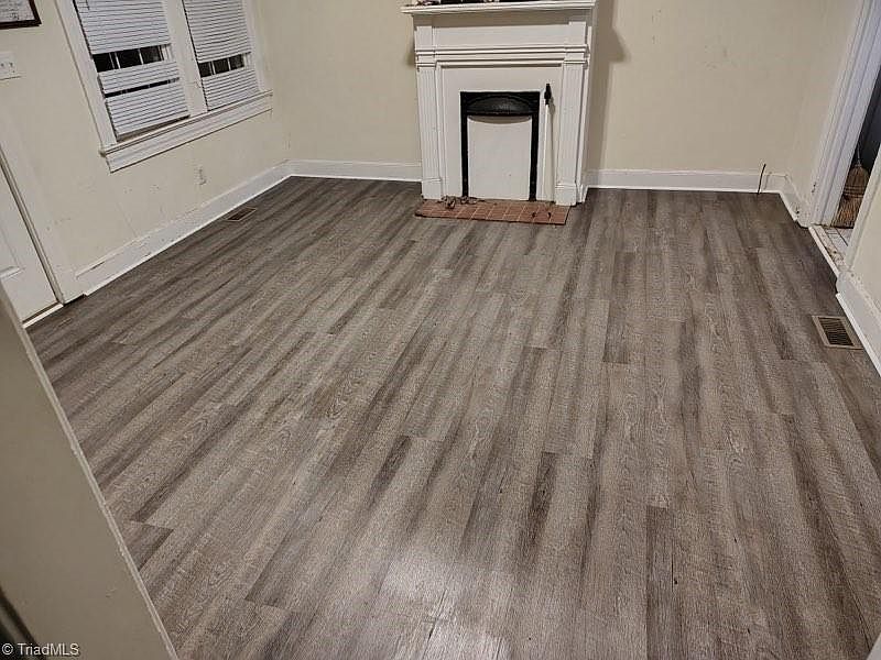2nd image of 406 N 5th St