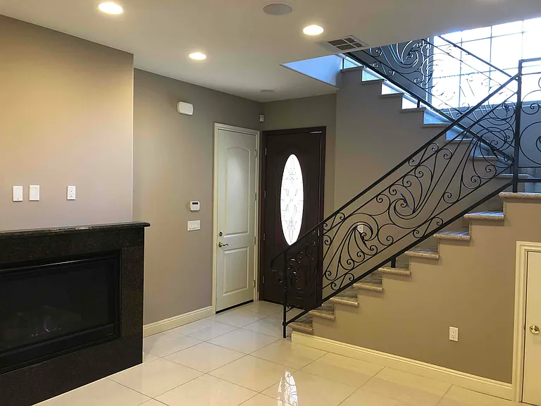 2027 W Bella Ln — Photo 26