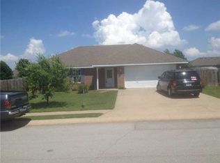 240 Benton Dr, Pea Ridge, AR 72751