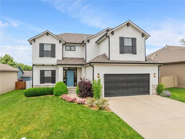 24318 W 91st Pl, Lenexa, KS 66227