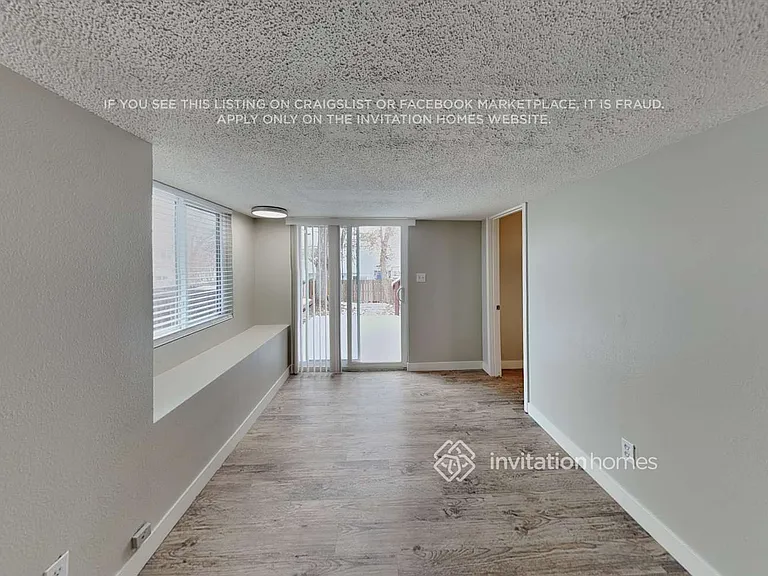 10418 Strasburg Way — Photo 18