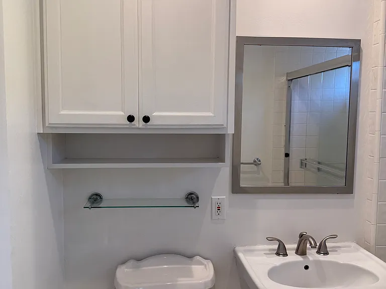 419 Nautilus St — Photo 10