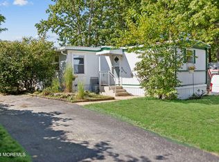 214 Roberts Rd, Toms River, NJ 08755