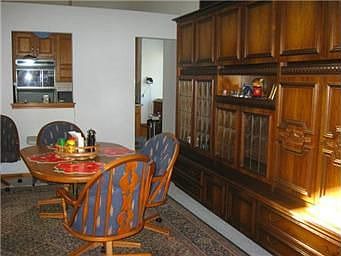4th image of 1740 Collins Dr