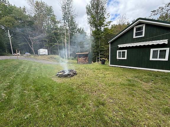 5th image of 27 Navaho Ln