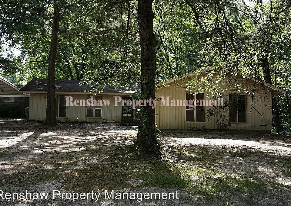 1st image of 2420 Hanover Dr