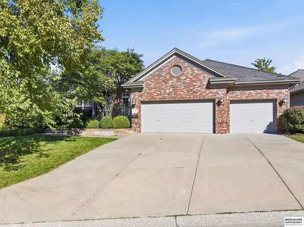 15468 Stevens Plz, Omaha, NE 68137