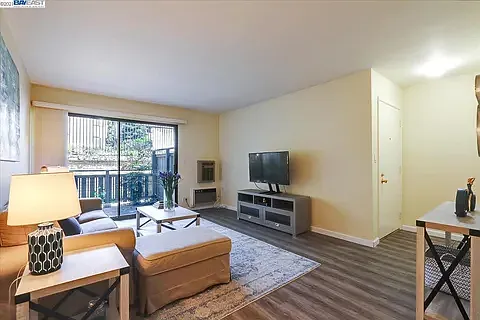 1455 Marchbanks Dr #2 — Photo 1