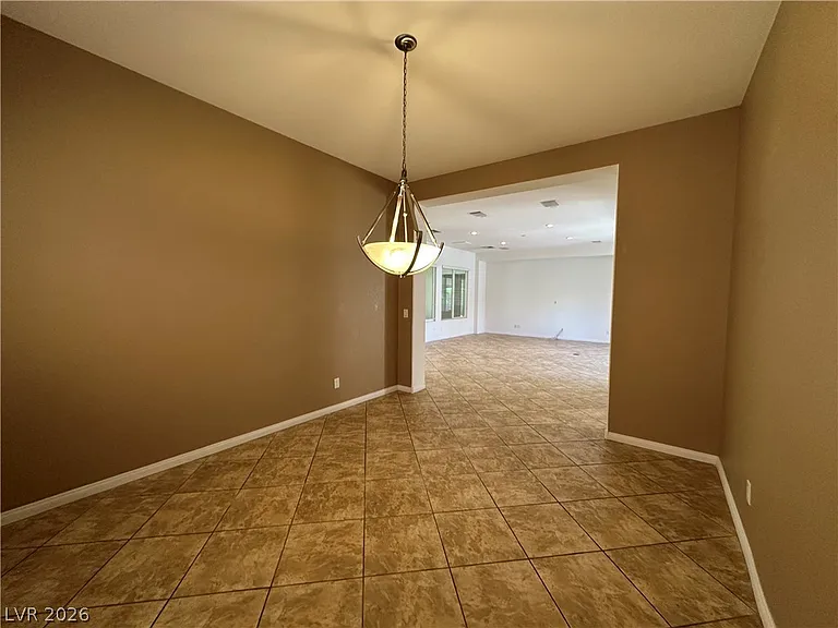 7185 Windy Peak Ct — Photo 15