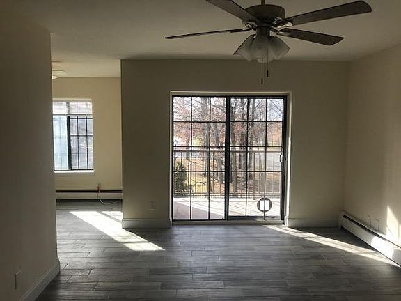 4th image of 2 Elmwood Park Dr APT 223