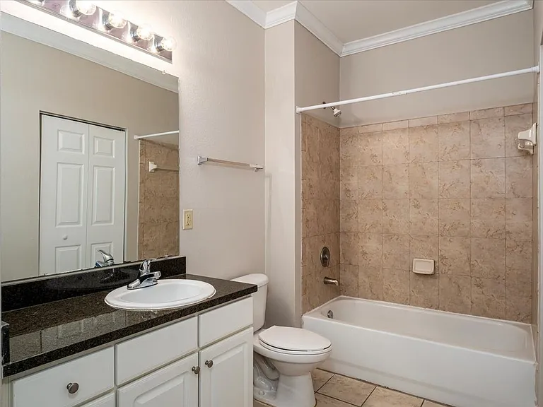 Puller Place Apartments — Photo 22