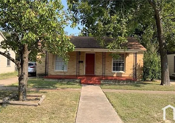 2 bed, 962 sqft, $1,450 — Photo 1