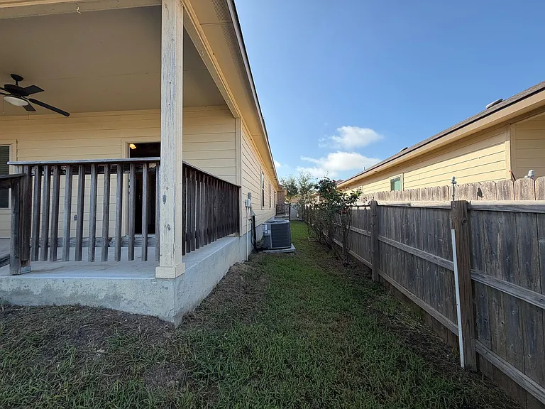 204 Kaspar Way — Photo 15