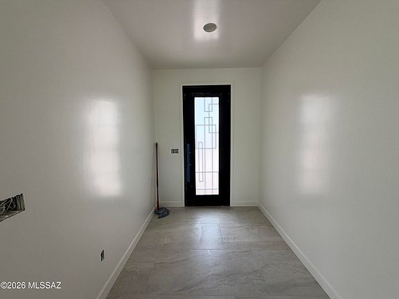 5th image of 521 Camino Agosto