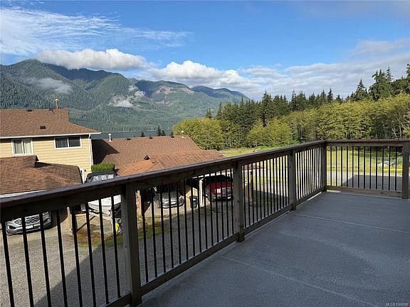 4th image of 69 McKay Cres