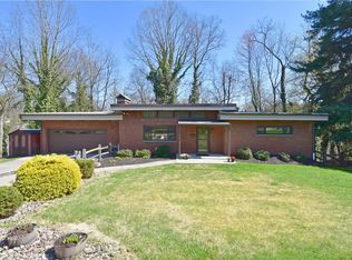 110 Circle Dr, Pittsburgh, PA