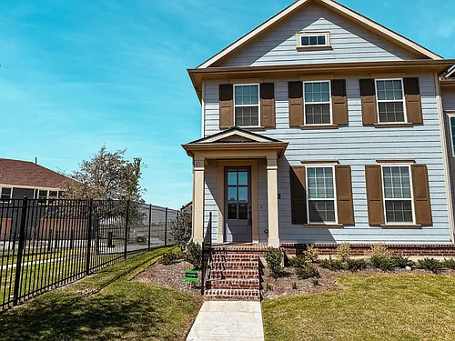 8913 Swallowtail St Photo 1