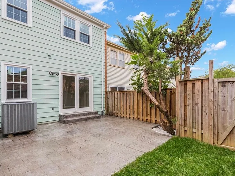 McFarland Dr — Photo 26