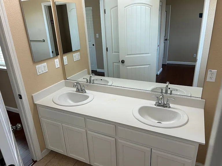 2342 Blue Ridge Ave — Photo 20