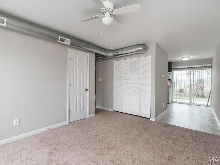 464 Hill Drive Ct — Photo 3