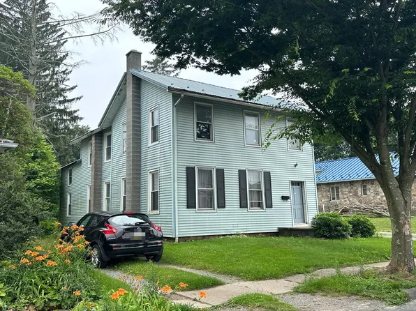 27 N Market St, Muncy, PA 17756