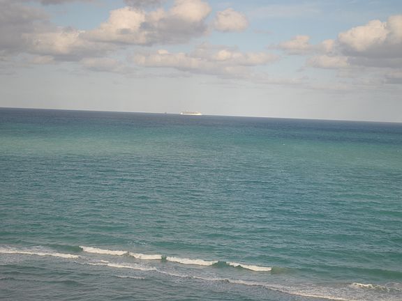 5th image of 5445 Collins Ave APT 1031