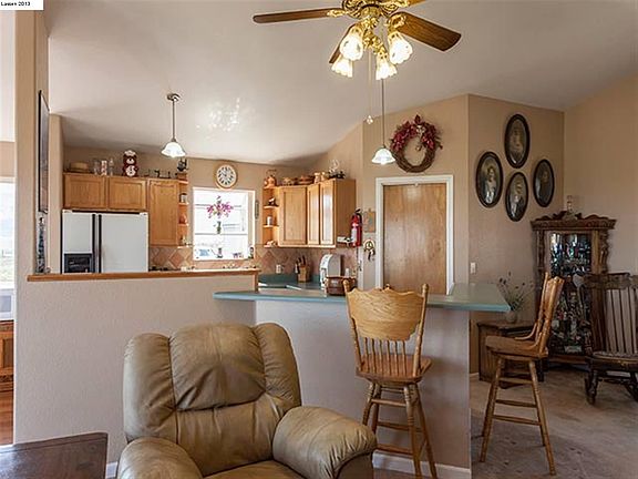 3rd image of 436-425 Dewey Ln