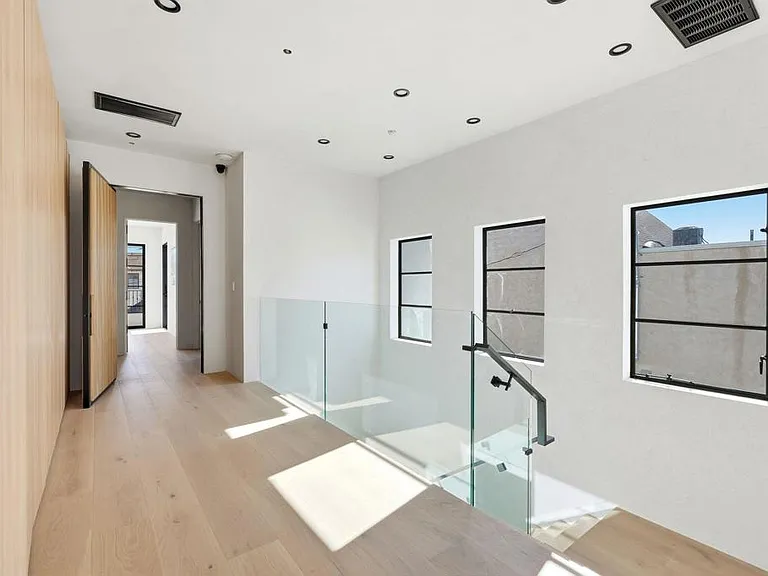 160 N Stanley Dr — Photo 26