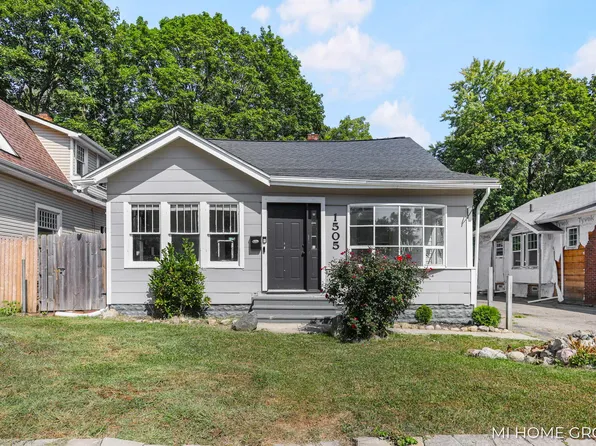 1505 Lane Blvd, Kalamazoo, MI 49001